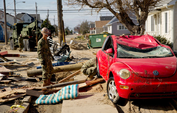 飓风在新泽西州桑迪救灾工作,2012年11月5日。信贷:MC图片除股票的照片。CYPCN7