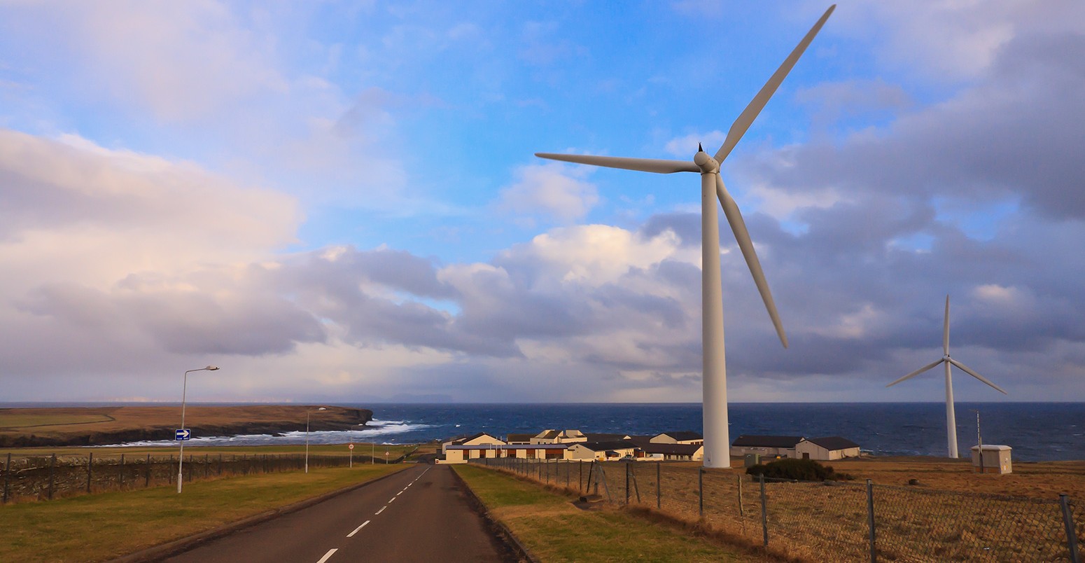 风力涡轮机在遥远的苏格兰北部