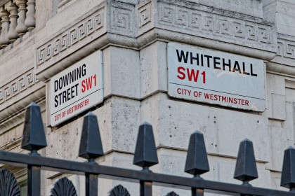 伦敦威斯敏斯特唐宁街和白厅的路标