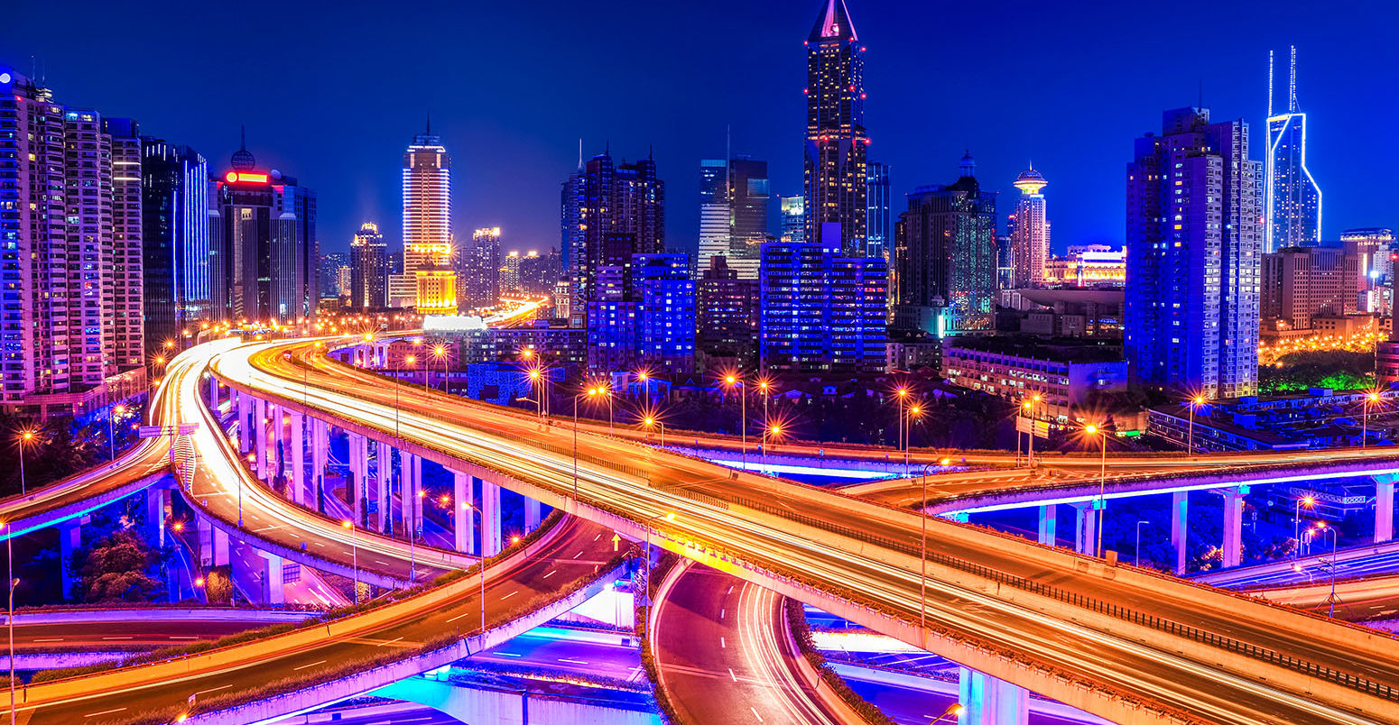 中国上海繁忙的立交桥。资料来源:Zoonar GmbH / Alamy Stock Photo。EHW4TG