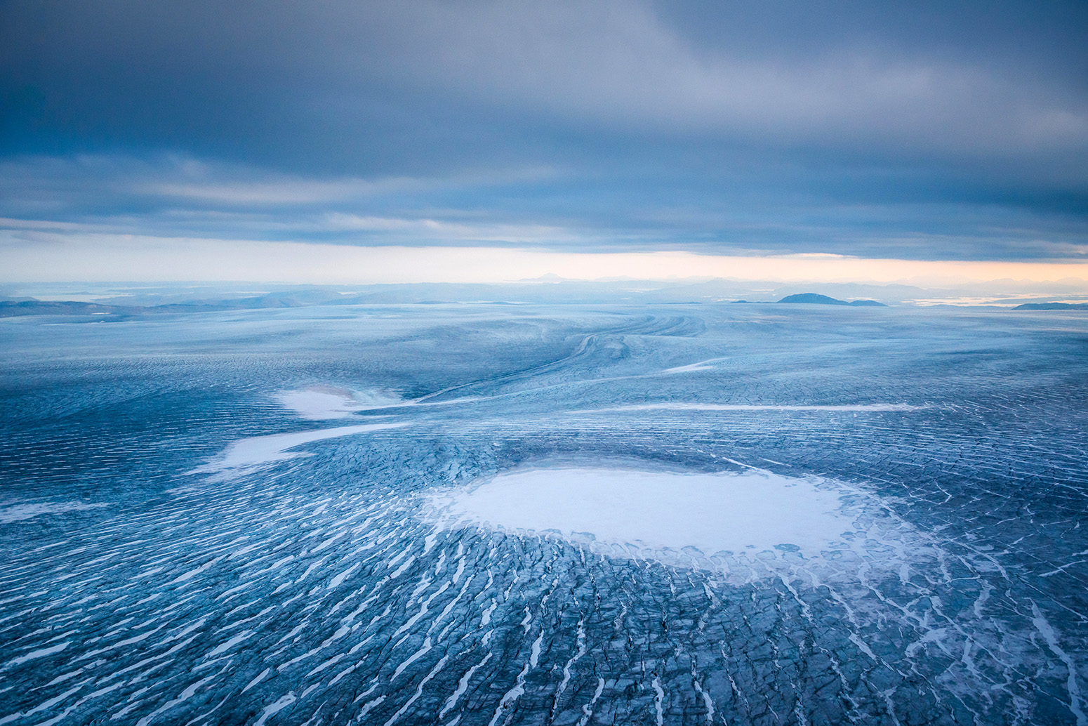 格陵兰冰盖的鸟瞰图。信贷:imageBROKER除股票的照片。KXAJ2W