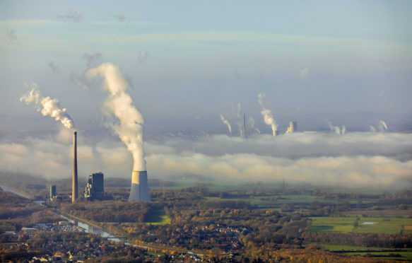 燃煤发电厂、STEAG和RWE发电厂。德国博格卡门。信贷：汉斯·布卢西/阿拉米股票照片