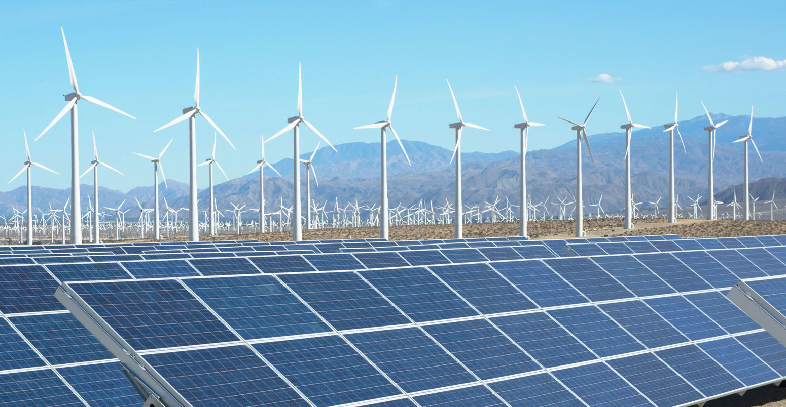 光伏太阳能板和风力涡轮机，圣戈尼奥Pass风电场加利福尼亚