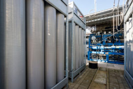 德国杜伊斯堡的一个氢燃料补给测试设施。图片来源:Agencja Fotograficzna Caro / Alamy Stock Photo. 2G3N073